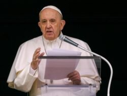 Paus Fransiskus Infeksi Pernapasan